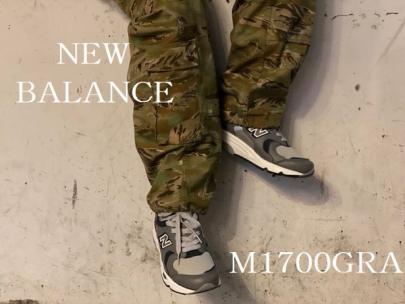 「スニーカーのNEW BALANCE 」