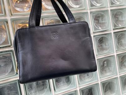 「ラグジュアリーブランドのLOEWE 」