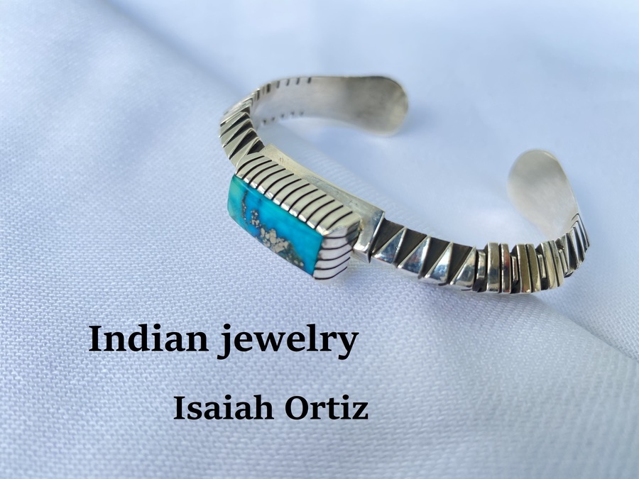 「ラグジュアリーブランドのIndian jewelry 」