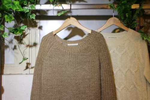 セレクトショップのニット