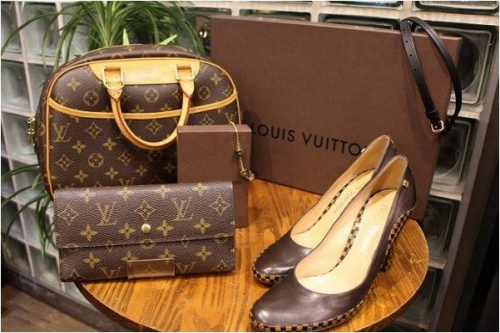 LOUIS VUITTONのヴェルニ