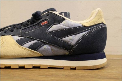 ミタスニーカーのリーボック