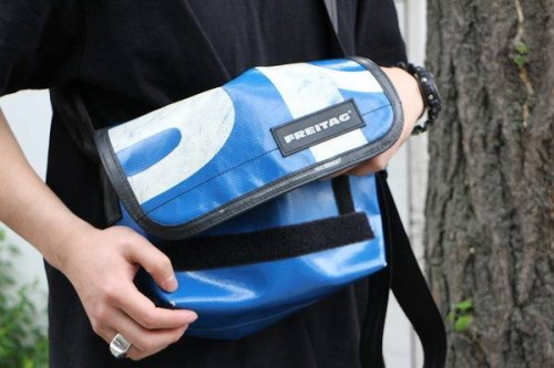 下北沢のメッセンジャーバッグ