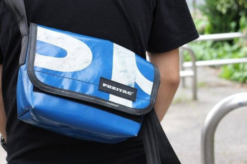 メッセンジャーバッグのフライタグ