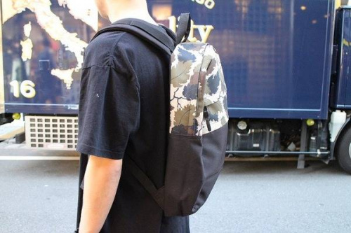 カーハートダブリューアイピーの下北沢