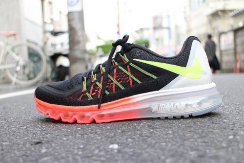 メンズのスニーカー