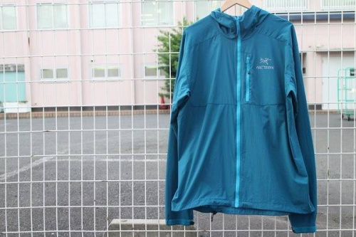 アウトドアのクライミング