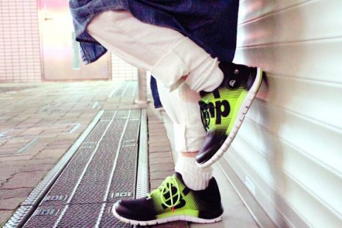 リーボックのスニーカー