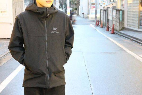 アークテリクスのARC'TERYX