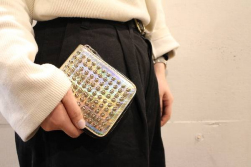 財布のスパイク