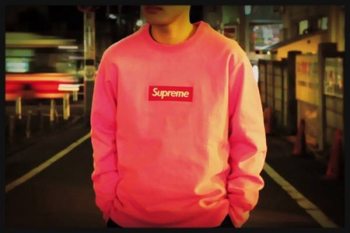 SUPREMEのシュプリーム