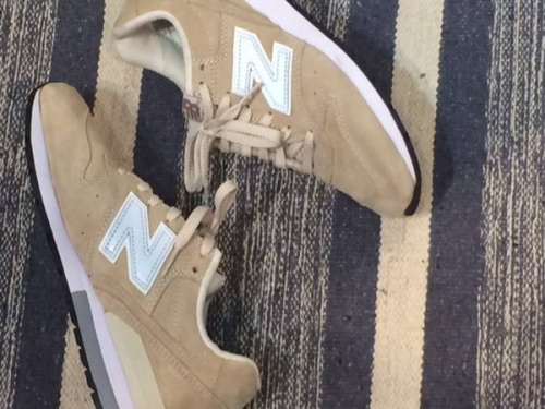 ニューバランスのスニーカー