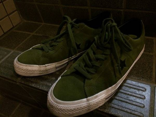 スニーカーの下北沢