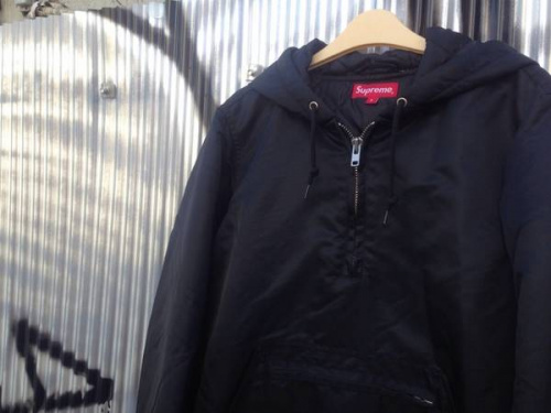 SUPREMEのシュプリーム