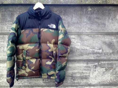 ブランドのアウトドア