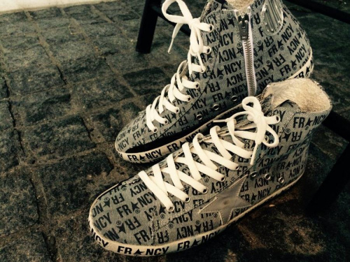 下北沢のGOLDEN GOOSE