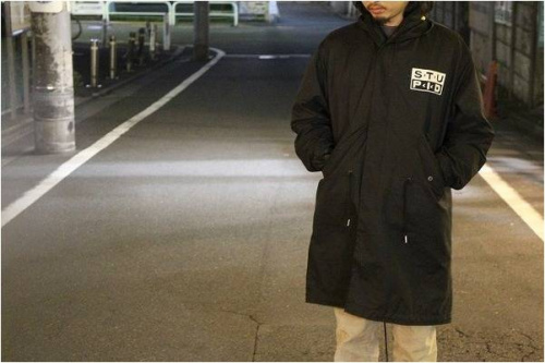 モッズコートの直営店限定