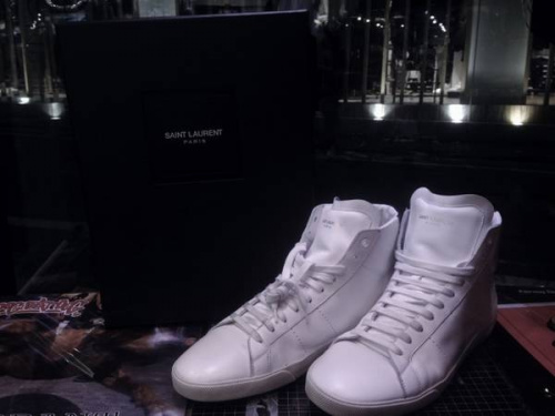モードのSAINT LAURENT