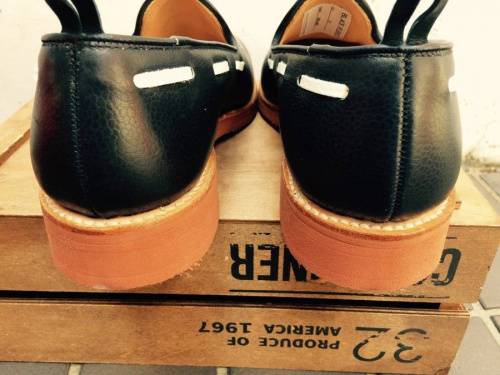 タッセルローファー