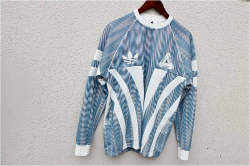 adidasの下北