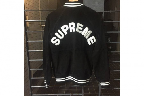 古着のSUPREME
