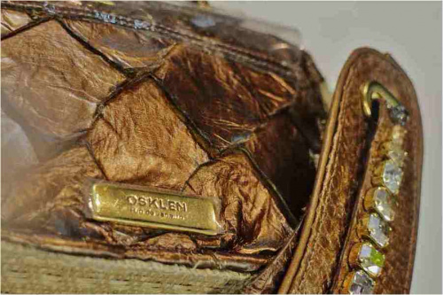 古着のピラルクレザー