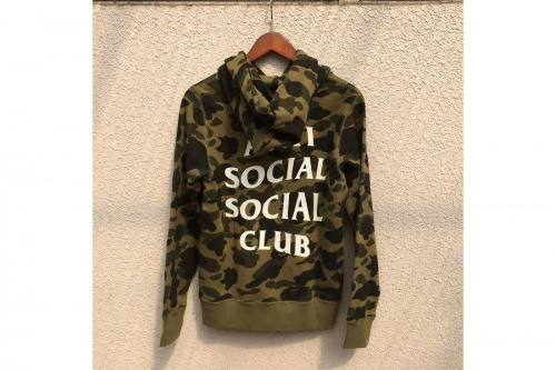 シュプリームの17SS