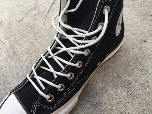 下北沢のスニーカー