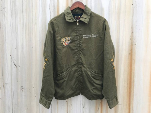 スカジャンのベトジャン