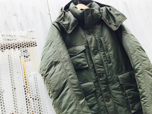 メンズのトップス