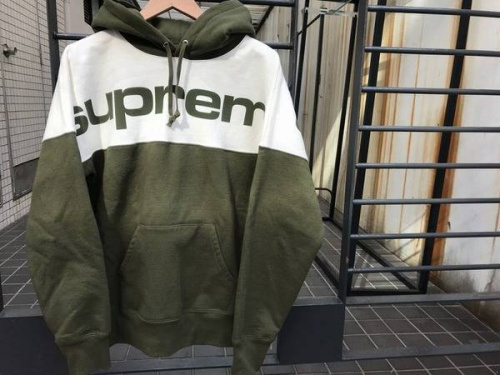 シュプリームの17AW