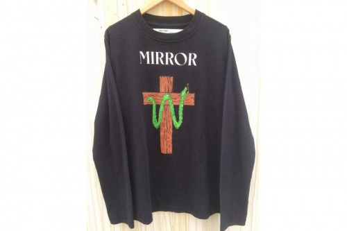 OFF-WHITEのオフホワイト