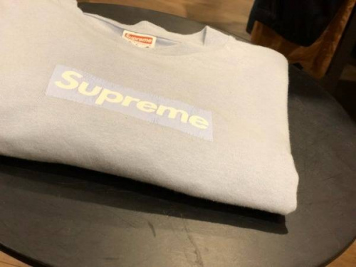 SUPREMEのシュプリーム