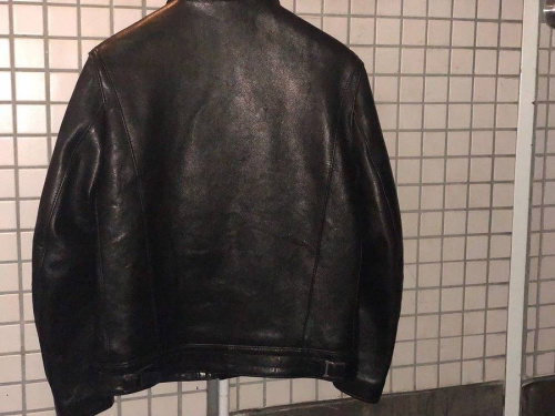 ルイスレザーのサイクロン