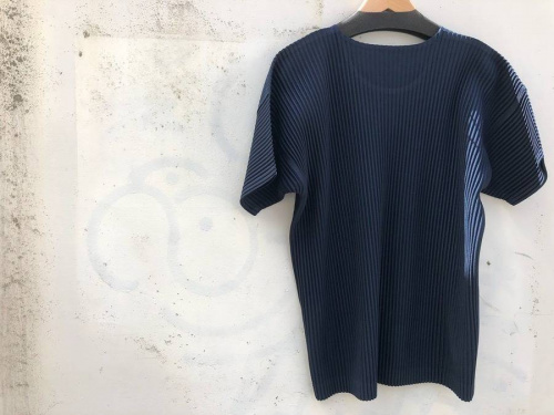 PLEATS PLEASEの下北沢