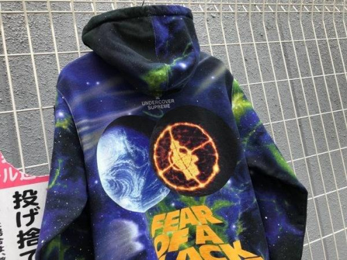 メンズのトップス