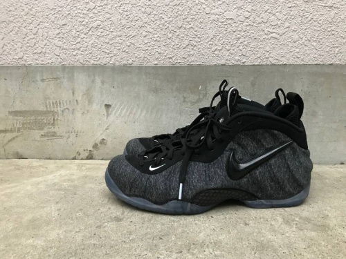 ストリートブランドのスニーカー