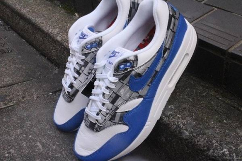 スニーカーのNIKE