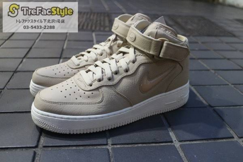 スニーカーのNIKE