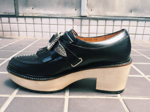 TOGA PULLAのトーガ トーガプルラ