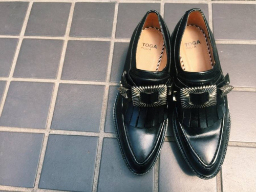 トーガ トーガプルラの下北沢