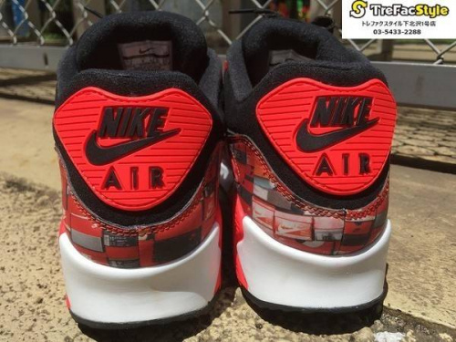 ATMOSのスニーカー