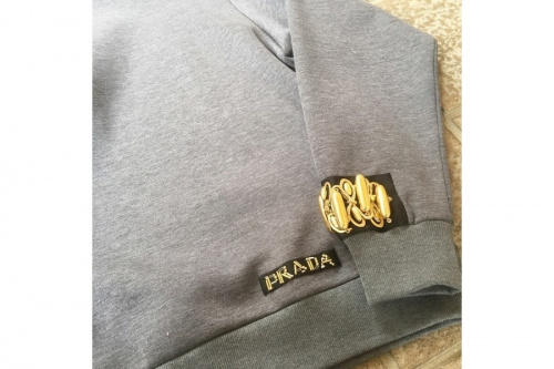PRADAのエイス