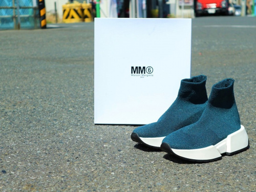 ラグジュアリーブランドのMM6