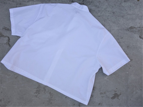 ヘドメイナーのワイドシャツ