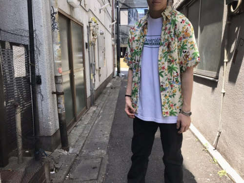 レインスプーナーのアロハシャツ