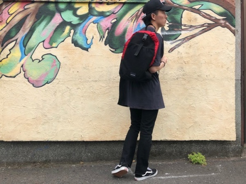 メッシュバックパックのバックパック