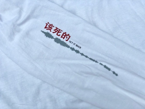 ナイキのプリントカットソー