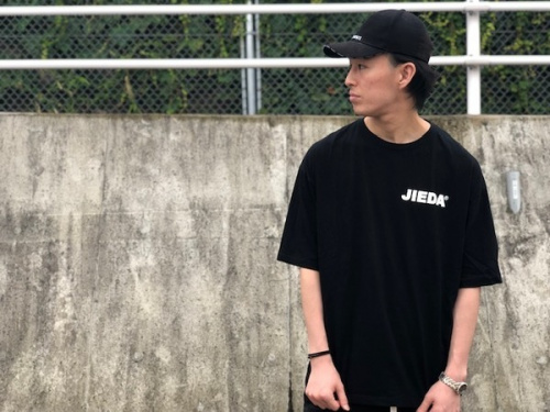 スタッフTシャツのTシャツ
