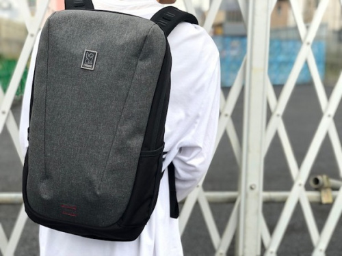 クロームのバックパック